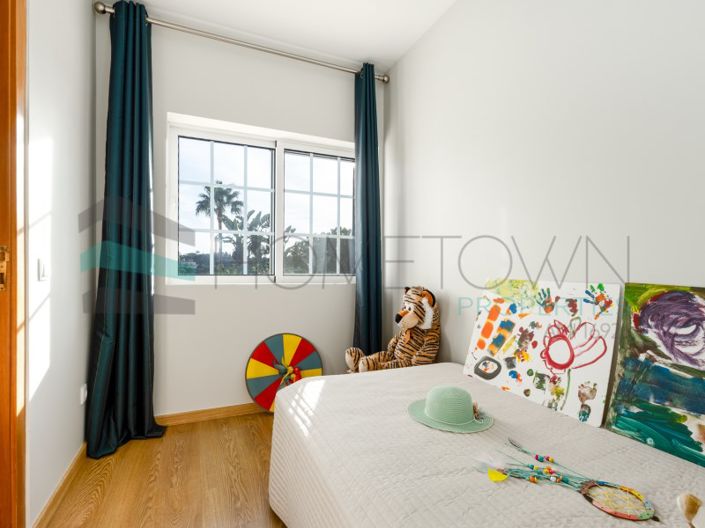 Image No.54-3 Bed House for sale