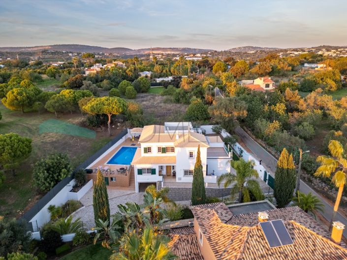 Image No.7-3 Bed House for sale