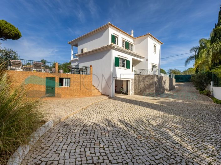 Image No.9-3 Bed House for sale