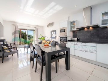 ida697b701-0000-0500-0000-000017c6c3a0