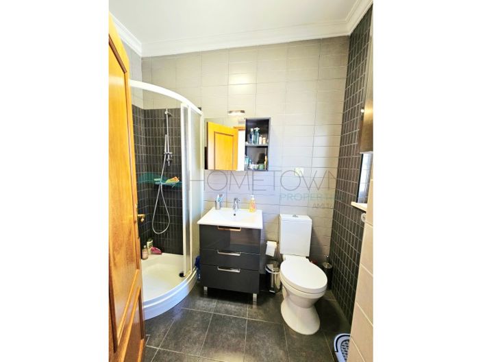 Image No.12-3 Bed House for sale