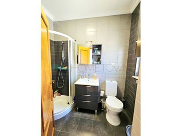 ida876c001-0000-0500-0000-00001872f5de