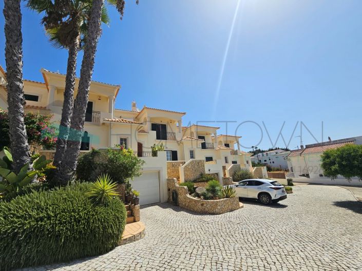 Image No.2-3 Bed House for sale