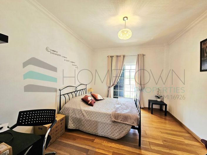 Image No.21-3 Bed House for sale