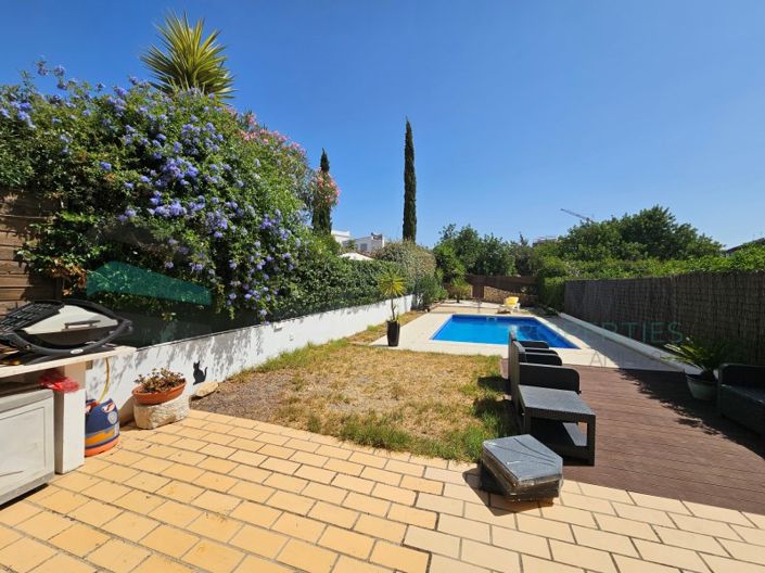 Image No.25-3 Bed House for sale