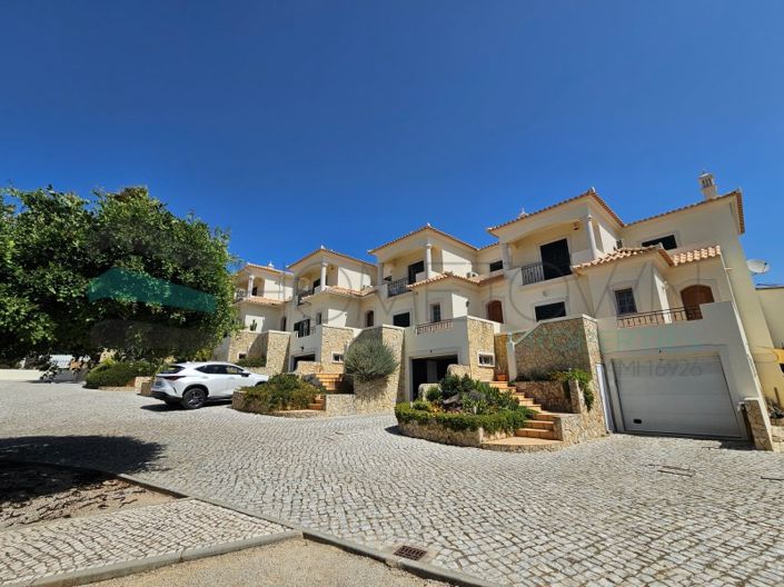 Image No.3-3 Bed House for sale