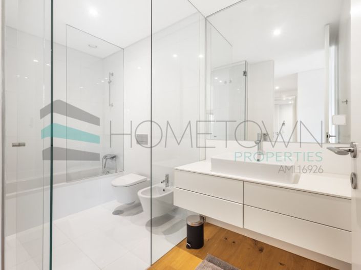 Image No.10-3 Bed Apartment for sale