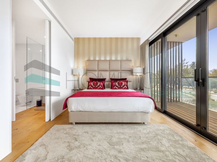 Image No.11-3 Bed Apartment for sale