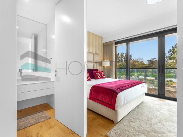 Image No.13-3 Bed Apartment for sale