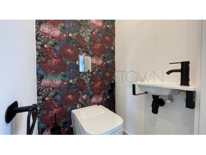 Image No.11-3 Bed Apartment for sale