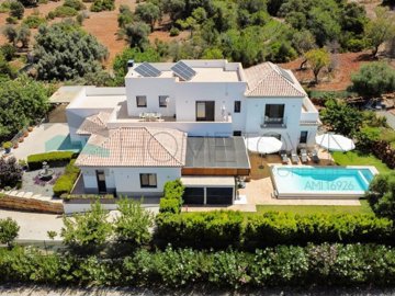 id8e43bf01-0000-0500-0000-0000185fbec5