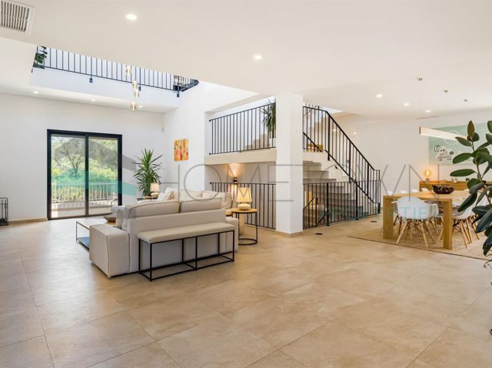 Image No.12-4 Bed House for sale