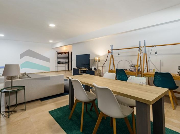 Image No.19-4 Bed House for sale