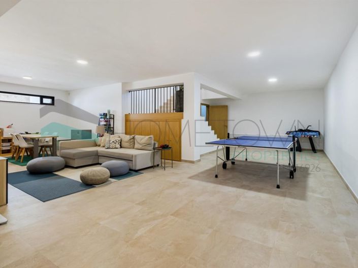 Image No.21-4 Bed House for sale