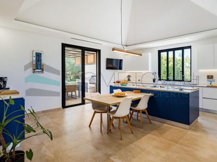 Image No.4-4 Bed House for sale