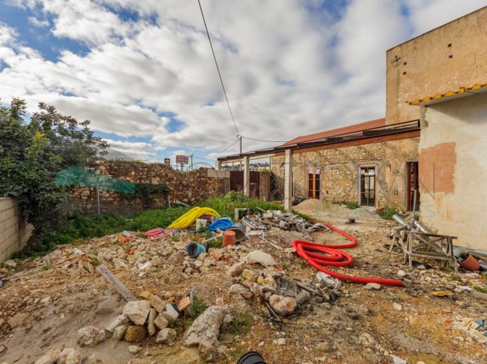 Image No.25-2 Bed House for sale