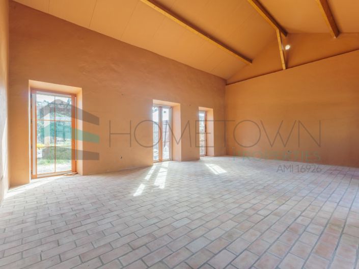 Image No.4-2 Bed House for sale