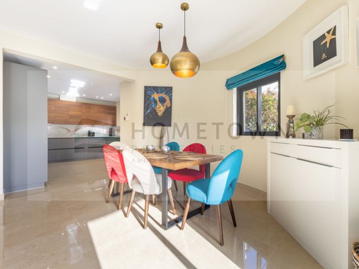 Image No.14-3 Bed House for sale
