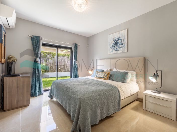 Image No.15-3 Bed House for sale