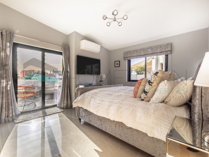 Image No.27-3 Bed House for sale