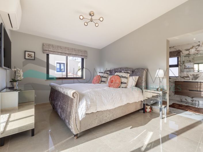 Image No.28-3 Bed House for sale