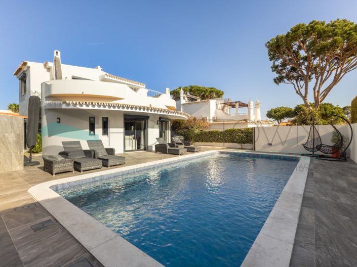 Image No.8-3 Bed House for sale