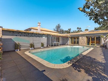 id64f5c001-0000-0500-0000-000018a0ef55