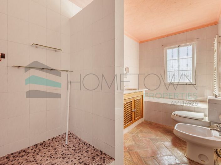 Image No.33-Maison de 5 chambres à vendre à Loule