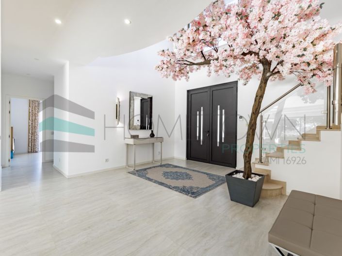 Image No.12-5 Bed House for sale