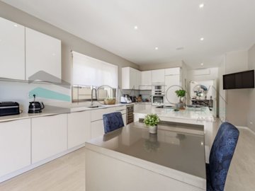 id0981b901-0000-0500-0000-000018c38c33