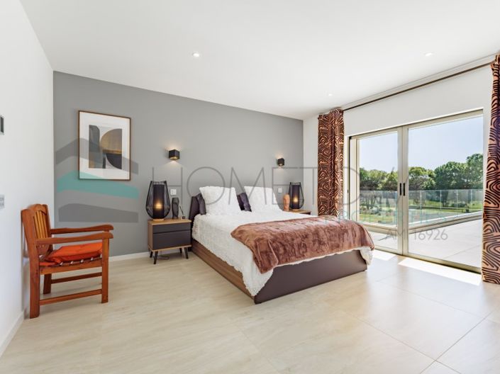 Image No.20-5 Bed House for sale