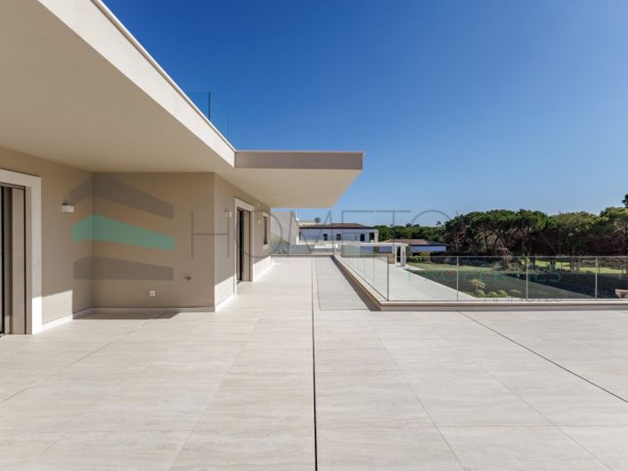 Image No.35-5 Bed House for sale