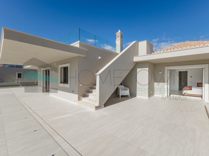 Image No.45-5 Bed House for sale