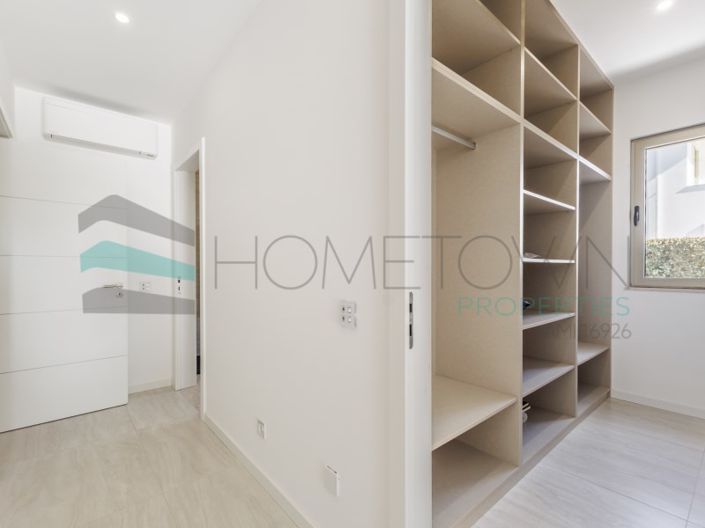 Image No.52-5 Bed House for sale