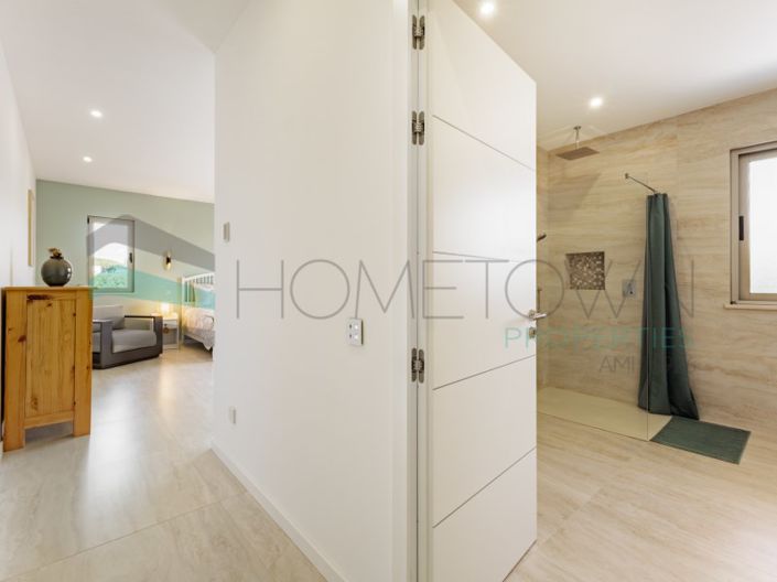 Image No.57-5 Bed House for sale