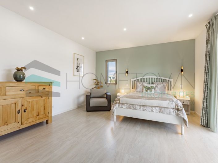 Image No.58-5 Bed House for sale