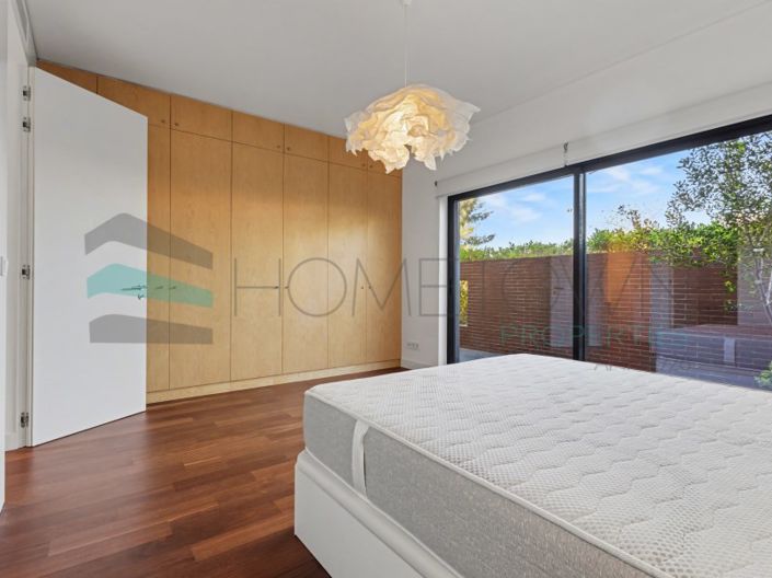 Image No.25-1 Bed Apartment for sale