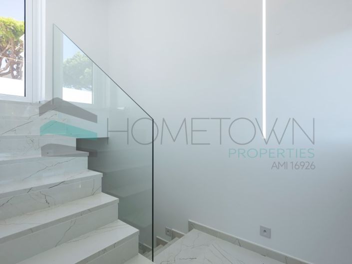 Image No.12-3 Bed House for sale