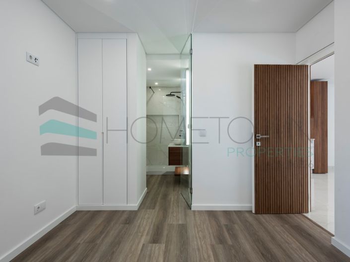 Image No.18-3 Bed House for sale