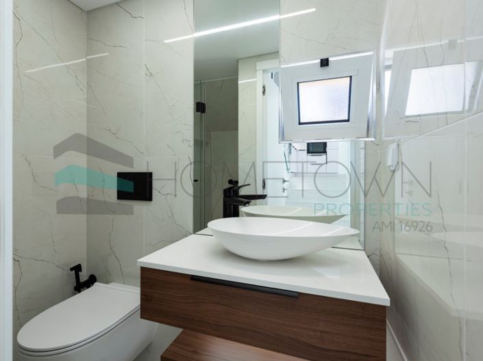 Image No.22-3 Bed House for sale