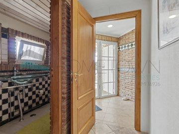 id8575c501-0000-0500-0000-000018de1eef