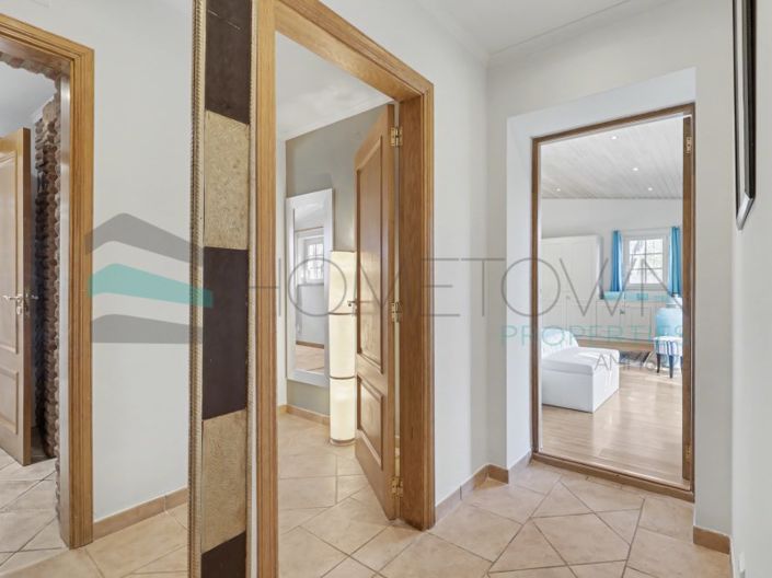 Image No.21-5 Bed House for sale