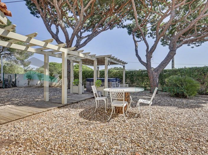 Image No.28-5 Bed House for sale