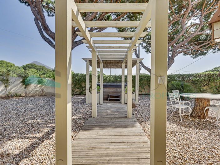 Image No.29-5 Bed House for sale