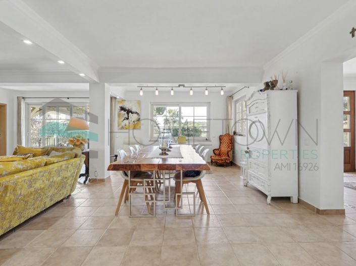 Image No.4-5 Bed House for sale