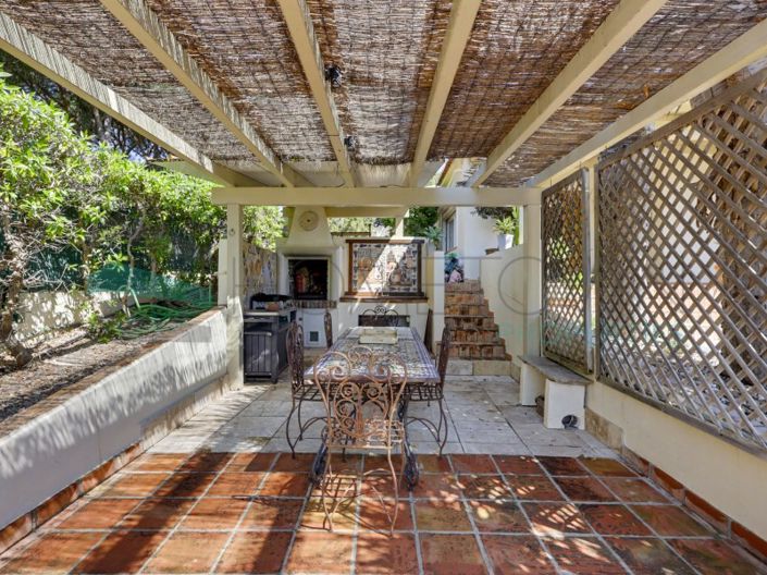 Image No.48-5 Bed House for sale