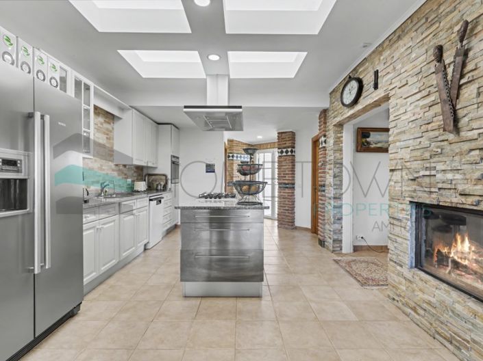 Image No.5-5 Bed House for sale