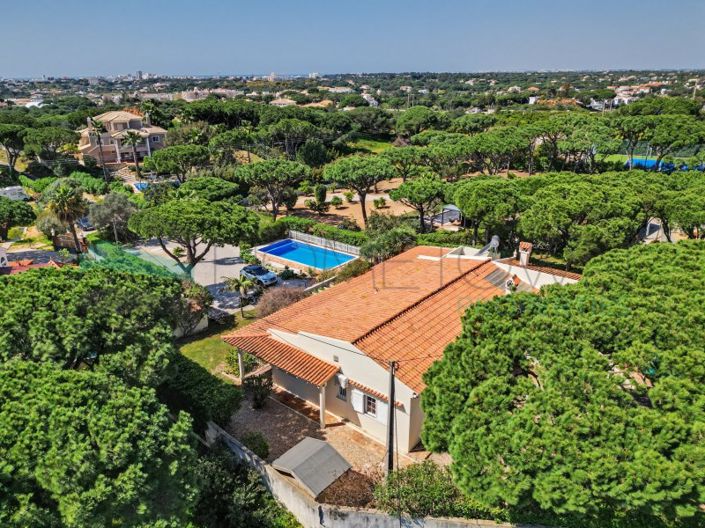 Image No.53-5 Bed House for sale