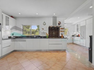 idabb9c301-0000-0500-0000-000018ee666f