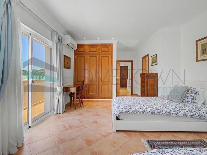 Image No.36-5 Bed House for sale